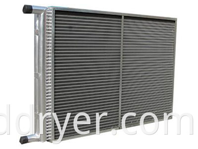 Straight type condenser